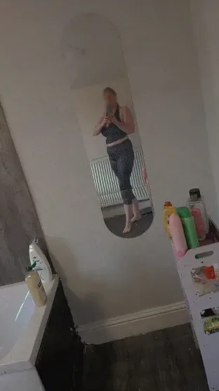 Alina, 40