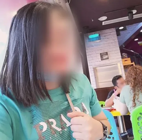 Emilia, 37