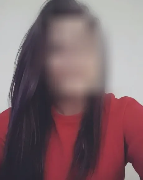 Martina, 33