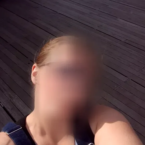 Pia, 32
