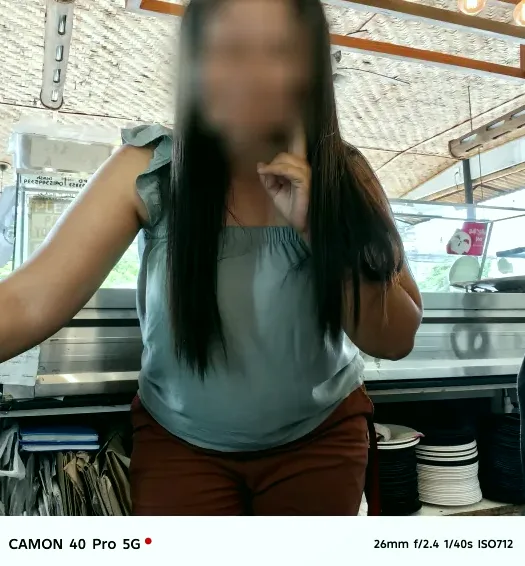 Sabrina, 33