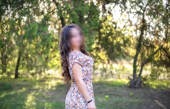 Sarah, 39