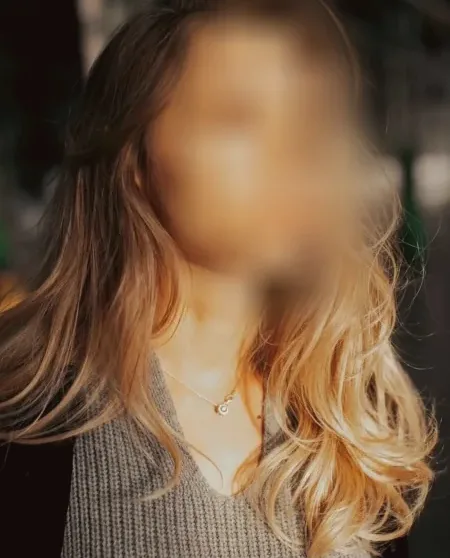 Sarah, 40
