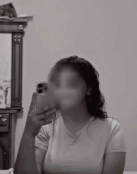 Simone, 22