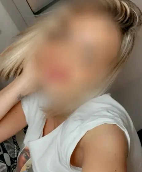 Simone, 35